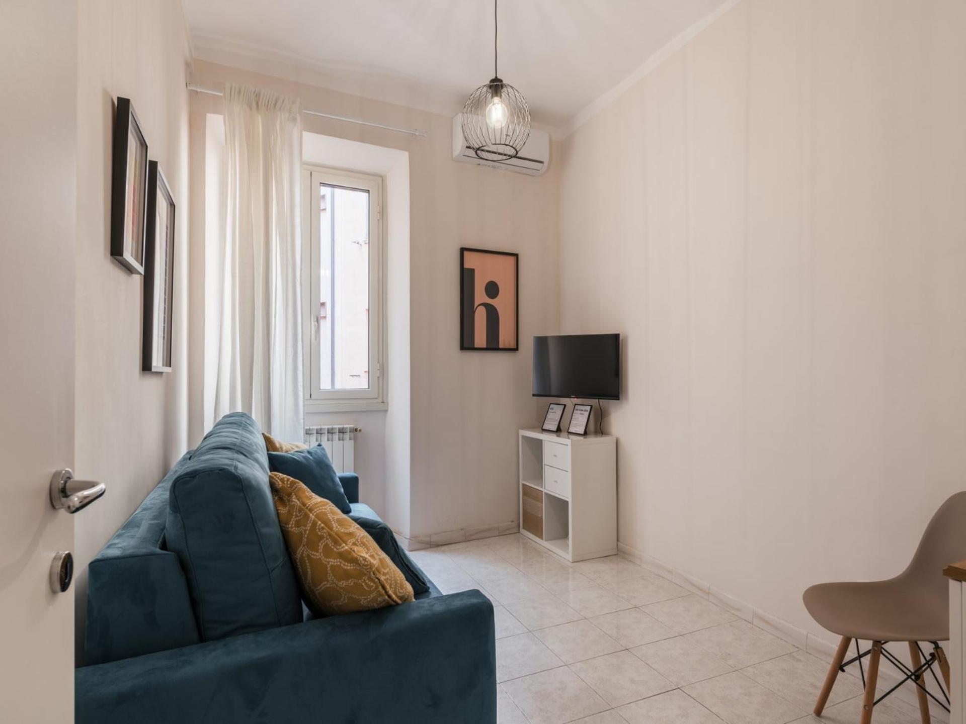 The Best Rent - Spacious One-Bedroom Apartment Near Colosseum Rome Exterior photo