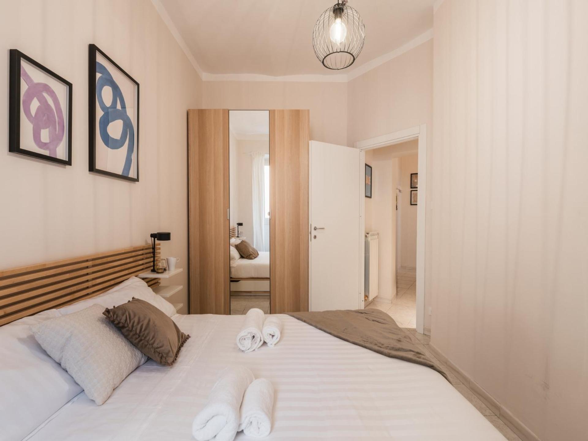 The Best Rent - Spacious One-Bedroom Apartment Near Colosseum Rome Exterior photo