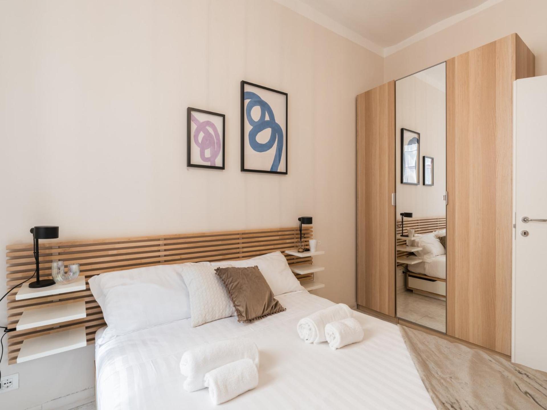 The Best Rent - Spacious One-Bedroom Apartment Near Colosseum Rome Exterior photo
